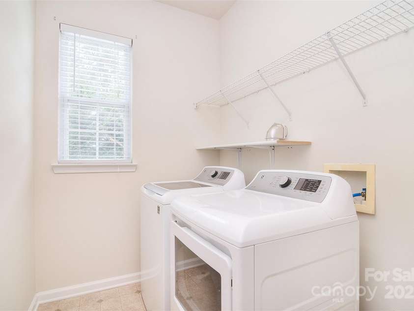 7206 Forrest Rader Drive, Mint Hill, NC 28227.  MLS# CAR4246731, YatesRealty ID 14182. LAUNDRY ROOM ON MAIN LEVEL