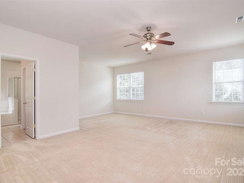 7206 Forrest Rader Drive, Mint Hill, NC 28227.  MLS# CAR4246731, YatesRealty ID 14182. PRIMARY BR UPSTAIRS
