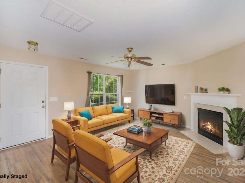 14311 Riding Hill Avenue, Charlotte, NC 28213.  MLS# CAR4250634, YatesRealty ID 14183. 