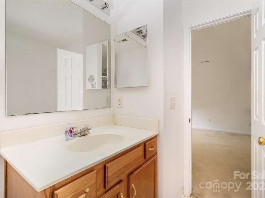 14311 Riding Hill Avenue, Charlotte, NC 28213.  MLS# CAR4250634, YatesRealty ID 14183. 