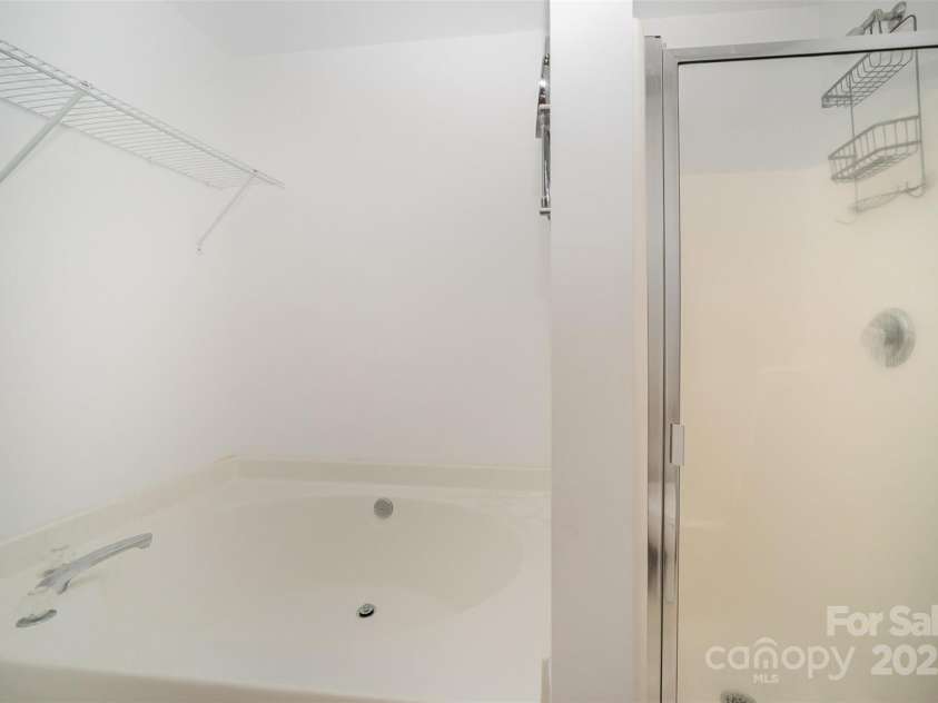14311 Riding Hill Avenue, Charlotte, NC 28213.  MLS# CAR4250634, YatesRealty ID 14183. 