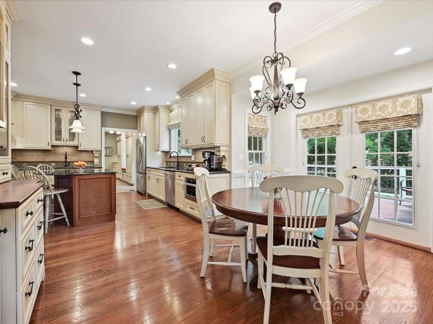 4701 Pineland Place, Charlotte, NC 28277.  MLS# CAR4252852, YatesRealty ID 14184. 