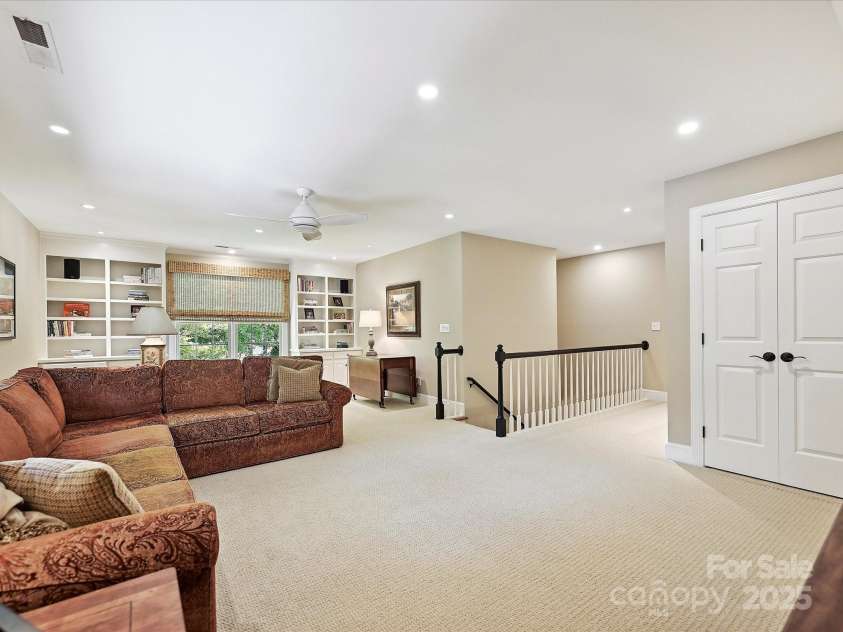 4701 Pineland Place, Charlotte, NC 28277.  MLS# CAR4252852, YatesRealty ID 14184. 