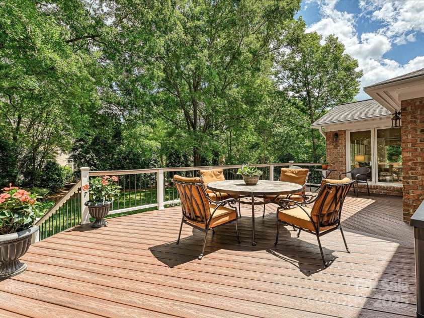 4701 Pineland Place, Charlotte, NC 28277.  MLS# CAR4252852, YatesRealty ID 14184. 