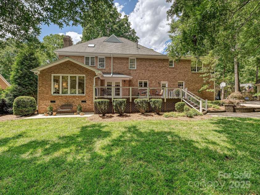 4701 Pineland Place, Charlotte, NC 28277.  MLS# CAR4252852, YatesRealty ID 14184. 