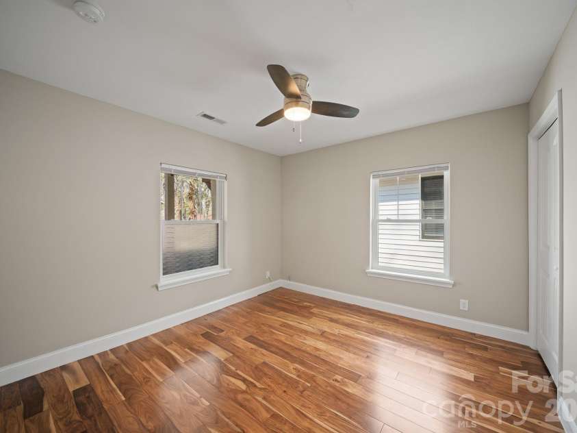 67 Howard Street, Asheville, NC 28806.  MLS# CAR4354981, YatesRealty ID 14184. 