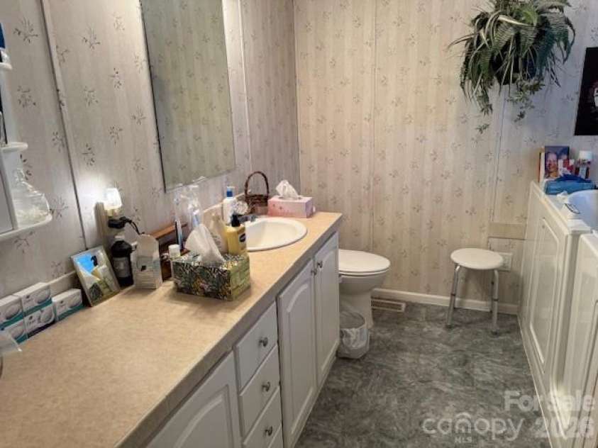 141 Buckwheat Drive, Statesville, NC 28625.  MLS# CAR4349844, YatesRealty ID 14185. 