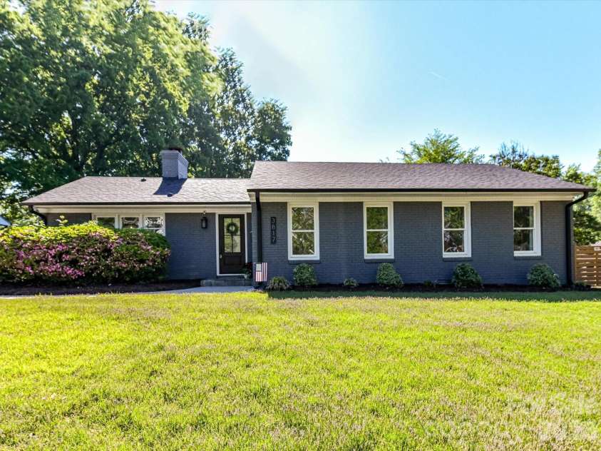 3817 Conway Avenue, Charlotte, NC 28209.  MLS# CAR4370429, YatesRealty ID 14186. 
