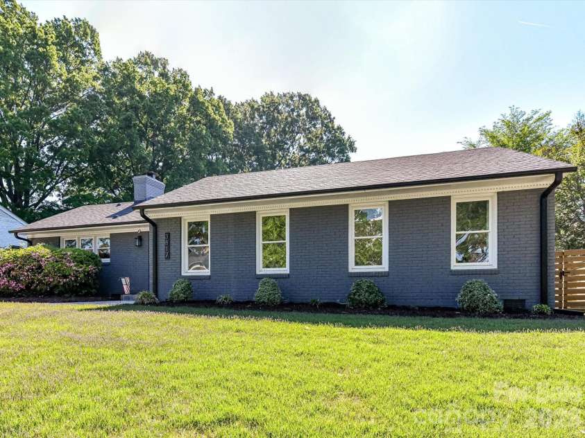 3817 Conway Avenue, Charlotte, NC 28209.  MLS# CAR4370429, YatesRealty ID 14186. 