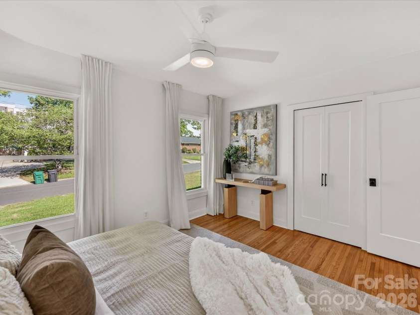 3817 Conway Avenue, Charlotte, NC 28209.  MLS# CAR4370429, YatesRealty ID 14186. 