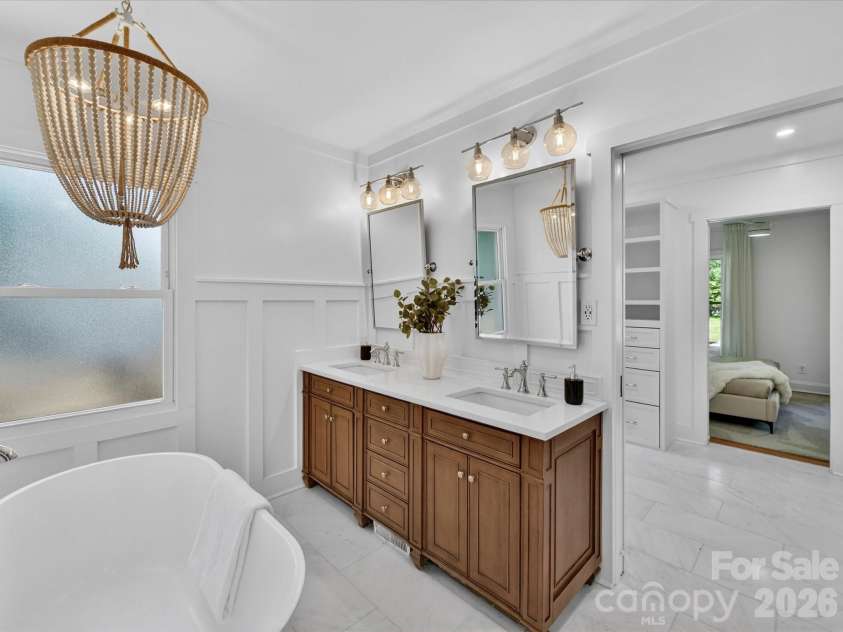 3817 Conway Avenue, Charlotte, NC 28209.  MLS# CAR4370429, YatesRealty ID 14186. 