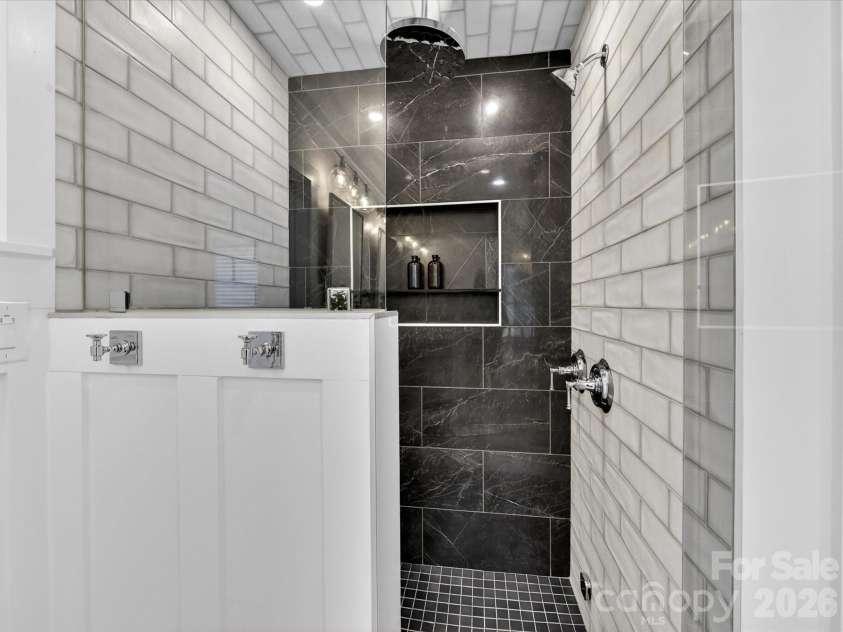 3817 Conway Avenue, Charlotte, NC 28209.  MLS# CAR4370429, YatesRealty ID 14186. 