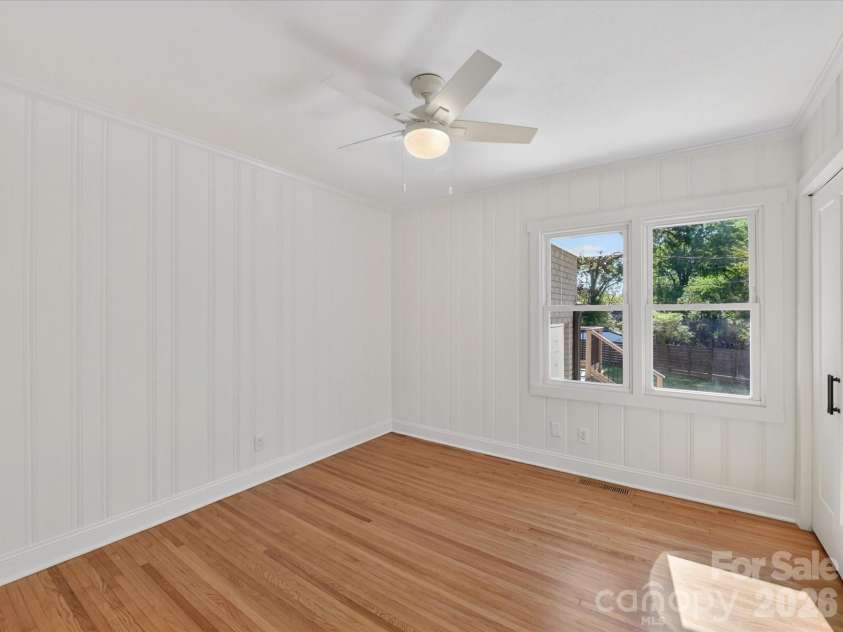 3817 Conway Avenue, Charlotte, NC 28209.  MLS# CAR4370429, YatesRealty ID 14186. 