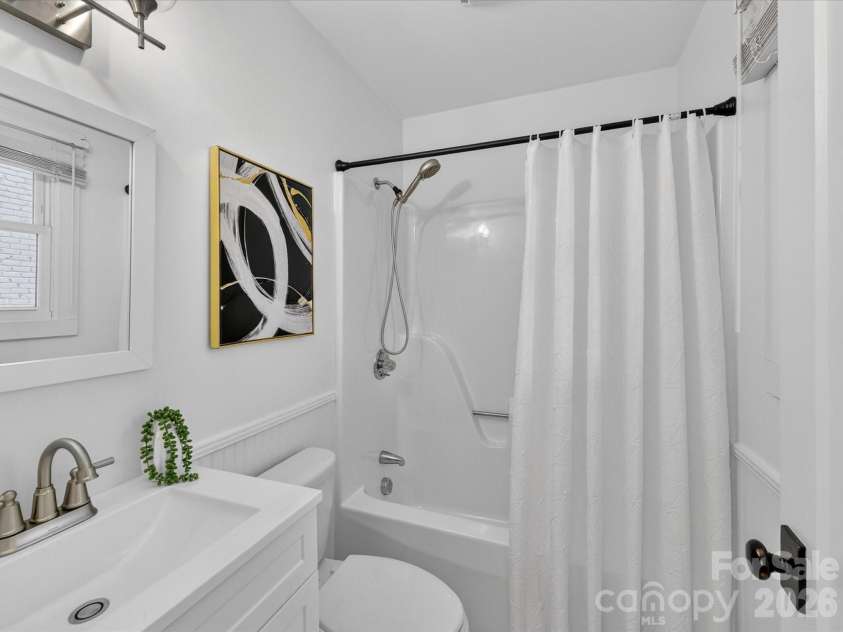 3817 Conway Avenue, Charlotte, NC 28209.  MLS# CAR4370429, YatesRealty ID 14186. 