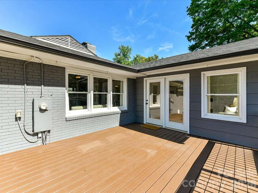 3817 Conway Avenue, Charlotte, NC 28209.  MLS# CAR4370429, YatesRealty ID 14186. 