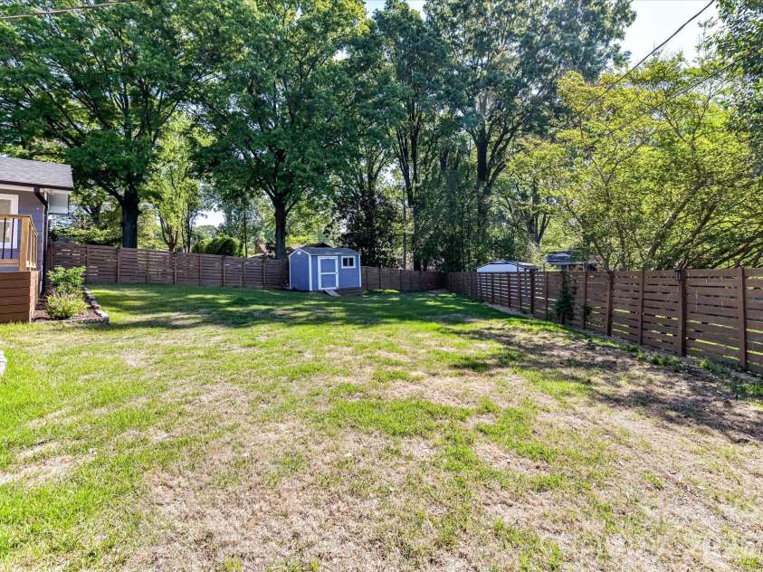 3817 Conway Avenue, Charlotte, NC 28209.  MLS# CAR4370429, YatesRealty ID 14186. 