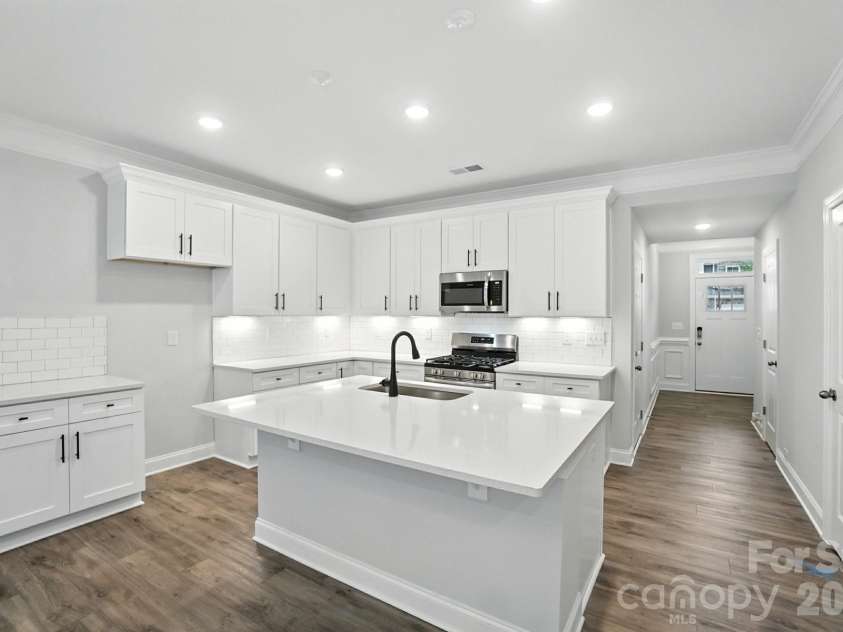 6266 Tea Olive Drive, Harrisburg, NC 28075.  MLS# CAR4251541, YatesRealty ID 14186. Kitchen