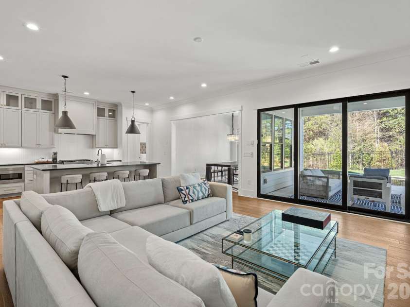 12012 Cambridge Square Drive, Cornelius, NC 28031.  MLS# CAR4357205, YatesRealty ID 14187. 