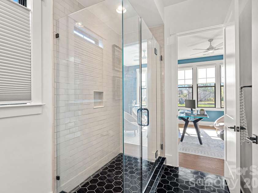 12012 Cambridge Square Drive, Cornelius, NC 28031.  MLS# CAR4357205, YatesRealty ID 14187. 