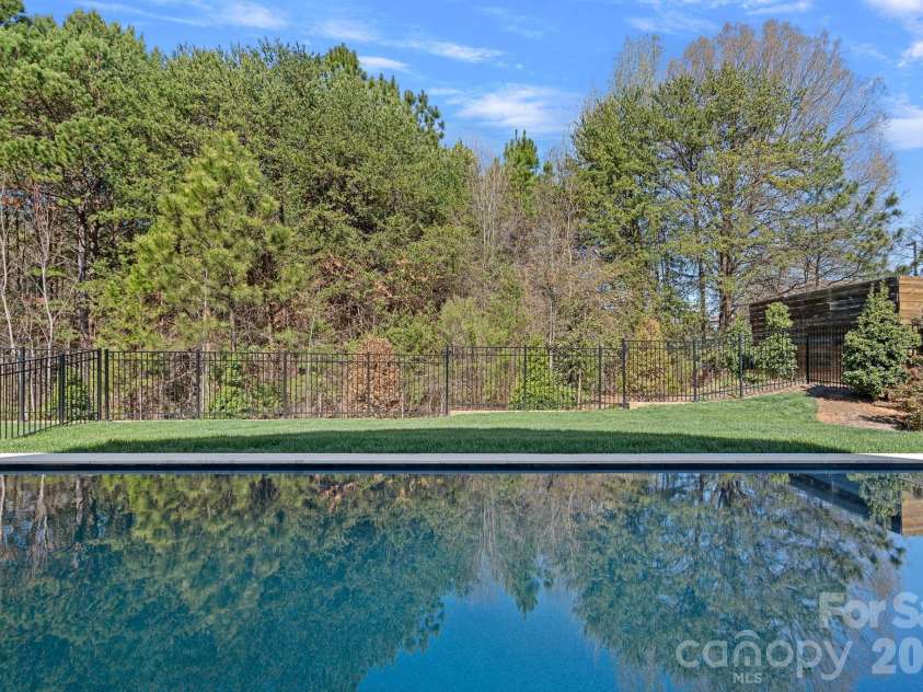 12012 Cambridge Square Drive, Cornelius, NC 28031.  MLS# CAR4357205, YatesRealty ID 14187. 