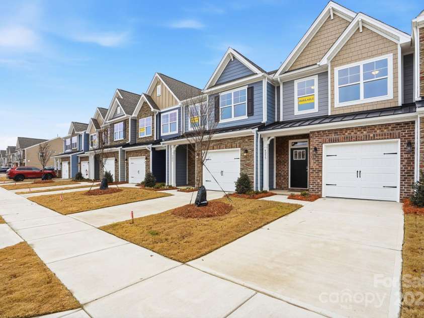 4229 Black Court, Harrisburg, NC 28075.  MLS# CAR4237344, YatesRealty ID 14187. 