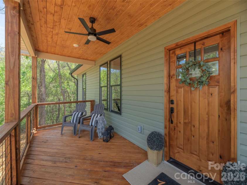 118 Max View Drive, Leicester, NC 28748.  MLS# CAR4365615, YatesRealty ID 14189. 