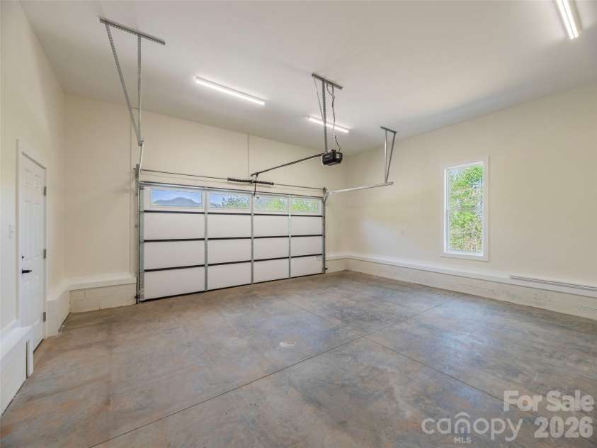 118 Max View Drive, Leicester, NC 28748.  MLS# CAR4365615, YatesRealty ID 14189. 