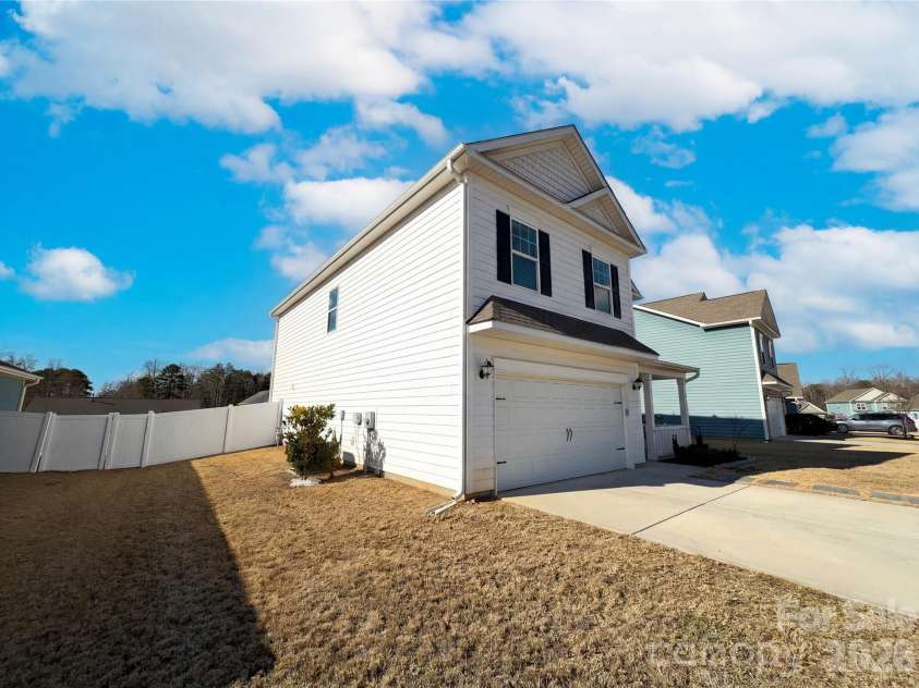 617 Ardsley Drive, Locust, NC 28097.  MLS# CAR4351368, YatesRealty ID 14190. 