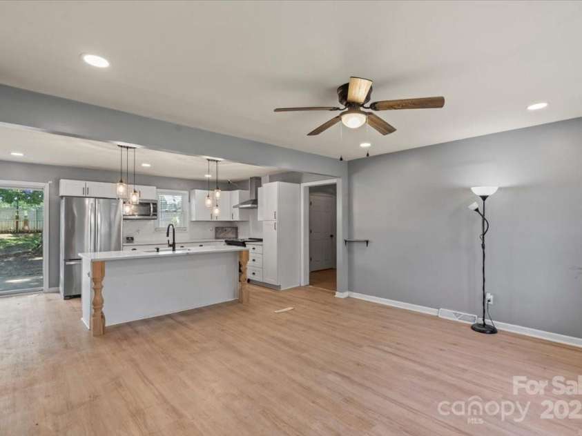 135 Mcshag Drive, Kannapolis, NC 28081.  MLS# CAR4251562, YatesRealty ID 14191. 