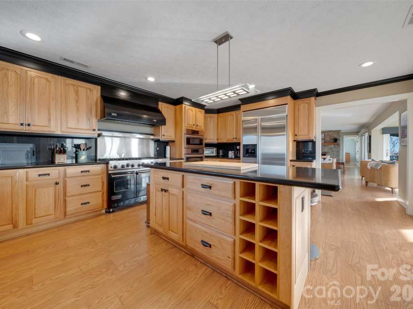 300 Roberts Drive, Hendersonville, NC 28739.  MLS# CAR4320767, YatesRealty ID 14192. 