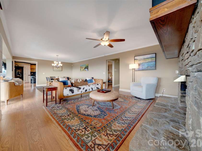 300 Roberts Drive, Hendersonville, NC 28739.  MLS# CAR4320767, YatesRealty ID 14192. 