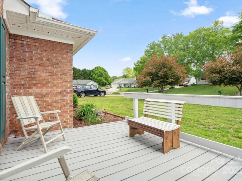 1280 Willowbreeze Court, Concord, NC 28025.  MLS# CAR4247780, YatesRealty ID 14194. Front Deck