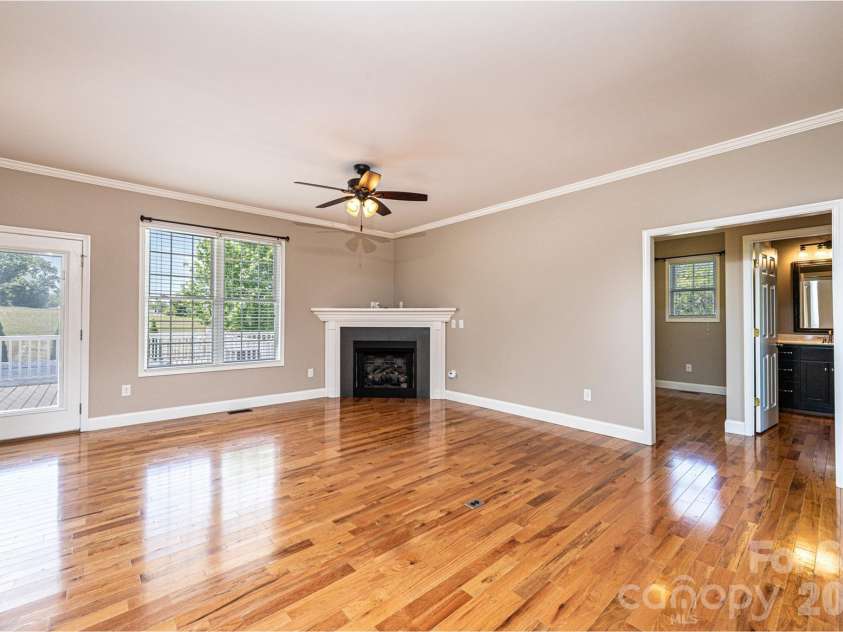 379 Horseshoe Bend Road, Hudson, NC 28638.  MLS# CAR4370596, YatesRealty ID 14194. 