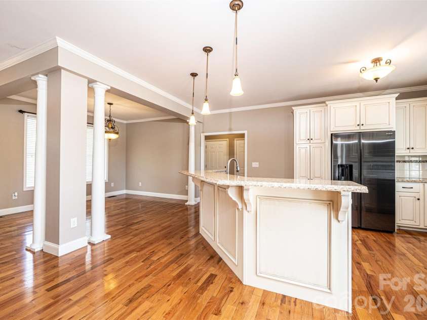 379 Horseshoe Bend Road, Hudson, NC 28638.  MLS# CAR4370596, YatesRealty ID 14194. 