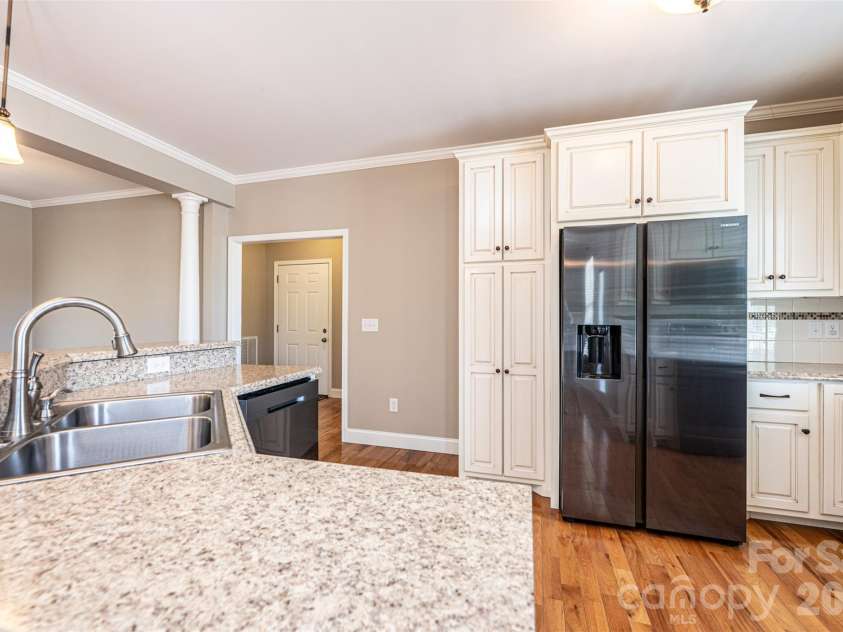 379 Horseshoe Bend Road, Hudson, NC 28638.  MLS# CAR4370596, YatesRealty ID 14194. 