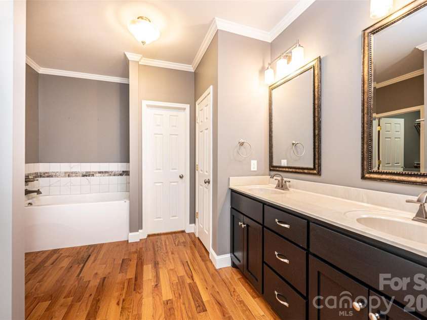 379 Horseshoe Bend Road, Hudson, NC 28638.  MLS# CAR4370596, YatesRealty ID 14194. 