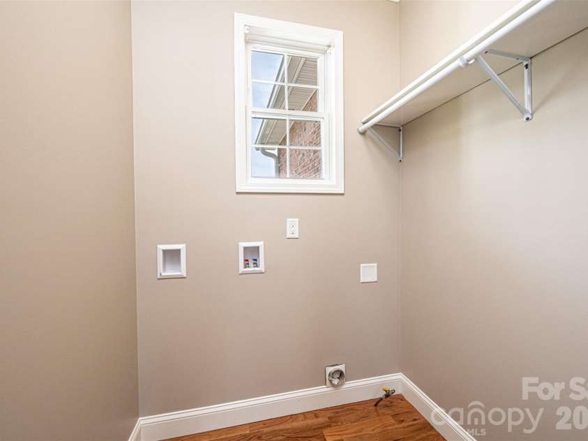379 Horseshoe Bend Road, Hudson, NC 28638.  MLS# CAR4370596, YatesRealty ID 14194. 