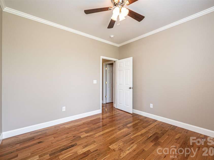 379 Horseshoe Bend Road, Hudson, NC 28638.  MLS# CAR4370596, YatesRealty ID 14194. 