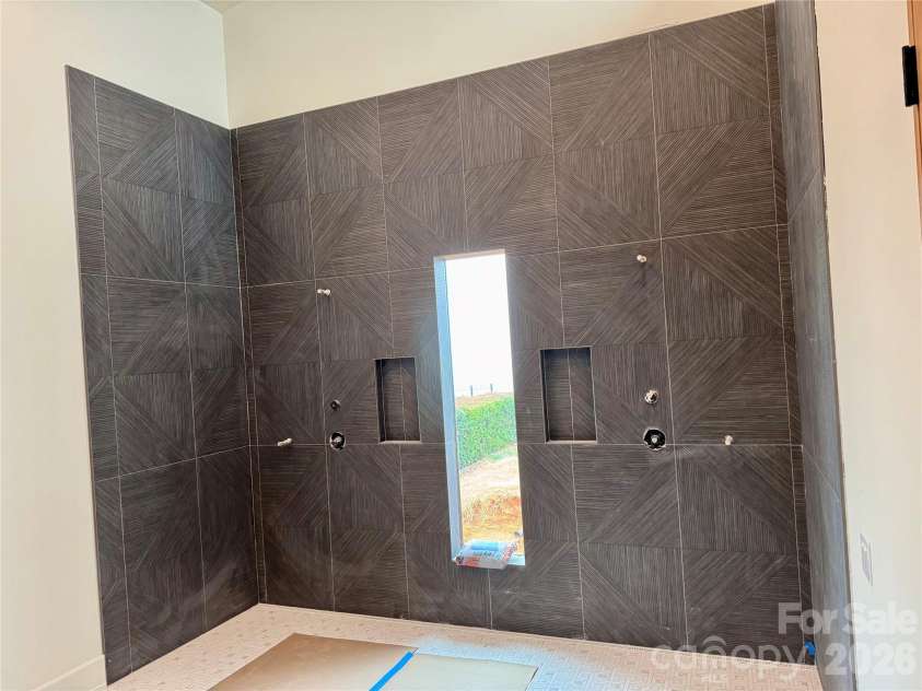 22554 John Gamble Road, Cornelius, NC 28031.  MLS# CAR4259378, YatesRealty ID 14195. Primary bathroom 