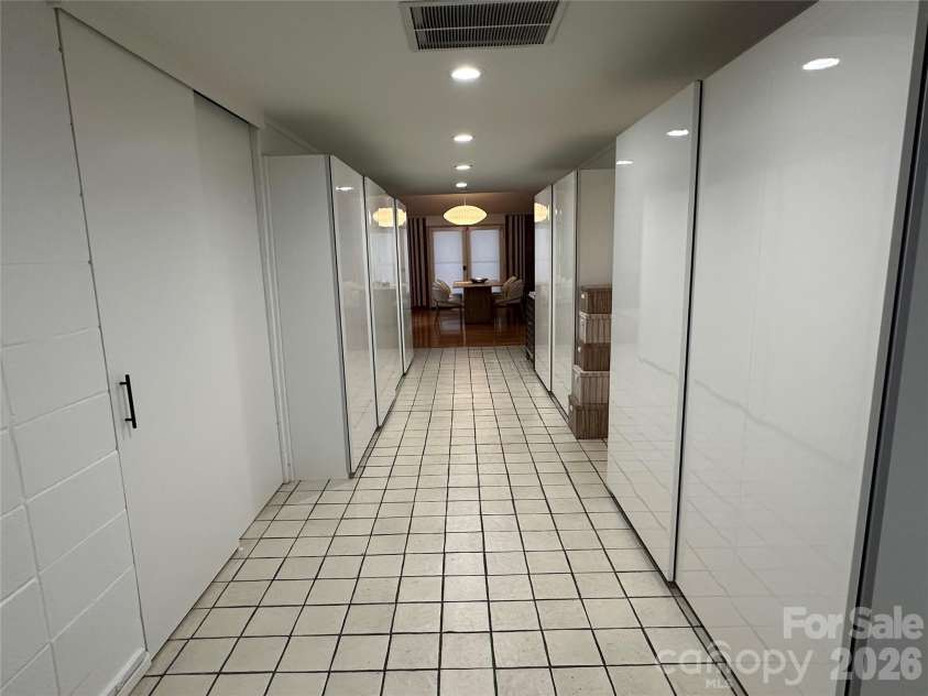 3316 Johnny Cake Lane, Charlotte, NC 28226.  MLS# CAR4366685, YatesRealty ID 14195. 