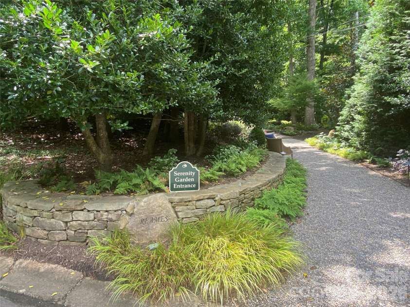 3316 Johnny Cake Lane, Charlotte, NC 28226.  MLS# CAR4366685, YatesRealty ID 14195. 