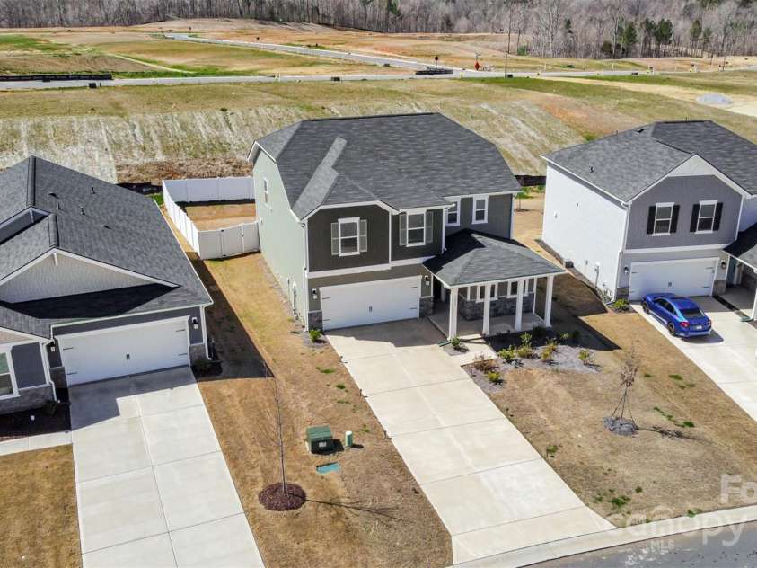 5013 Dunsford Drive, Denver, NC 28037.  MLS# CAR4235751, YatesRealty ID 14198. 