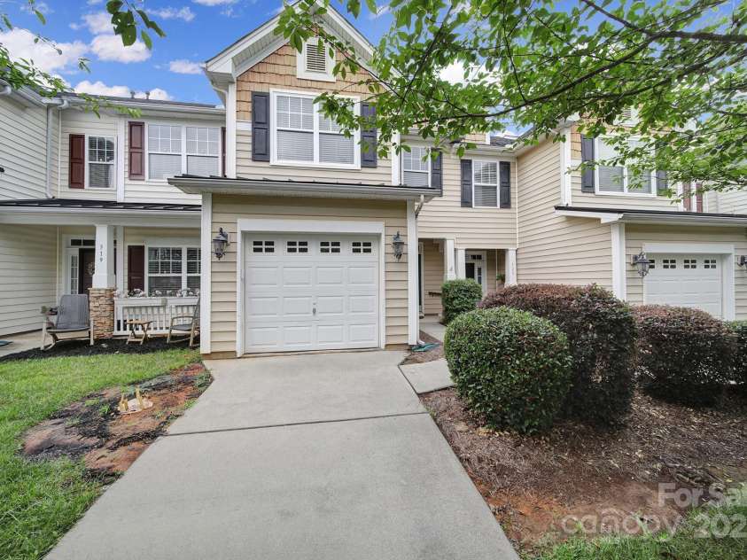 321 Rose Garden Court, Rock Hill, SC 29732.  MLS# CAR4277546, YatesRealty ID 14199. 