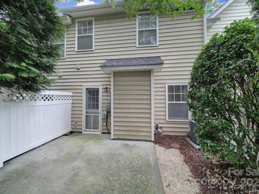 321 Rose Garden Court, Rock Hill, SC 29732.  MLS# CAR4277546, YatesRealty ID 14199. 