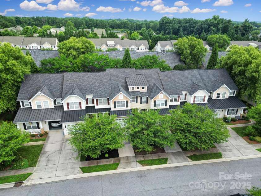 321 Rose Garden Court, Rock Hill, SC 29732.  MLS# CAR4277546, YatesRealty ID 14199. 