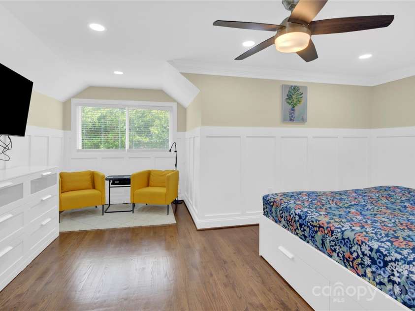 6639 Ronda Avenue, Charlotte, NC 28211.  MLS# CAR4160610, YatesRealty ID 142. 
