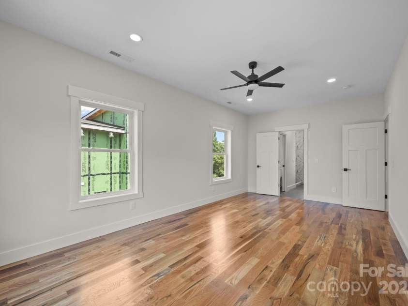 117 Third Street, Asheville, NC 28803.  MLS# CAR4293672, YatesRealty ID 1420. Primary bedroom