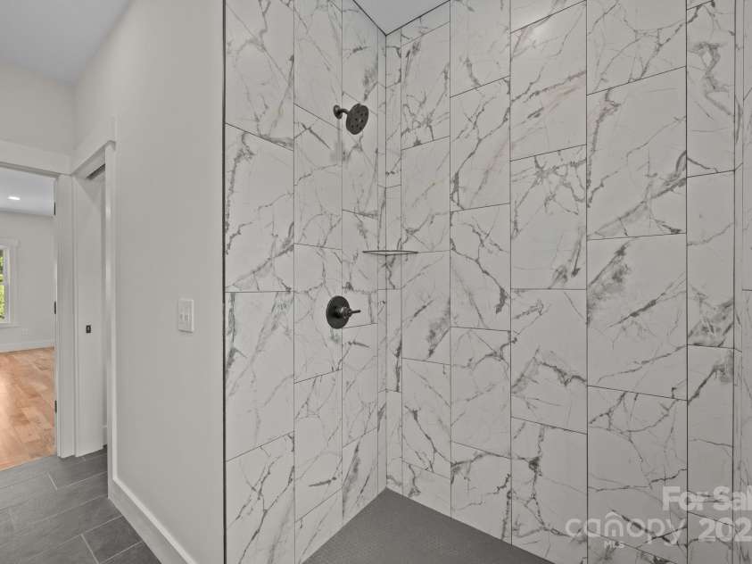 117 Third Street, Asheville, NC 28803.  MLS# CAR4293672, YatesRealty ID 1420. Spacious walk in shower