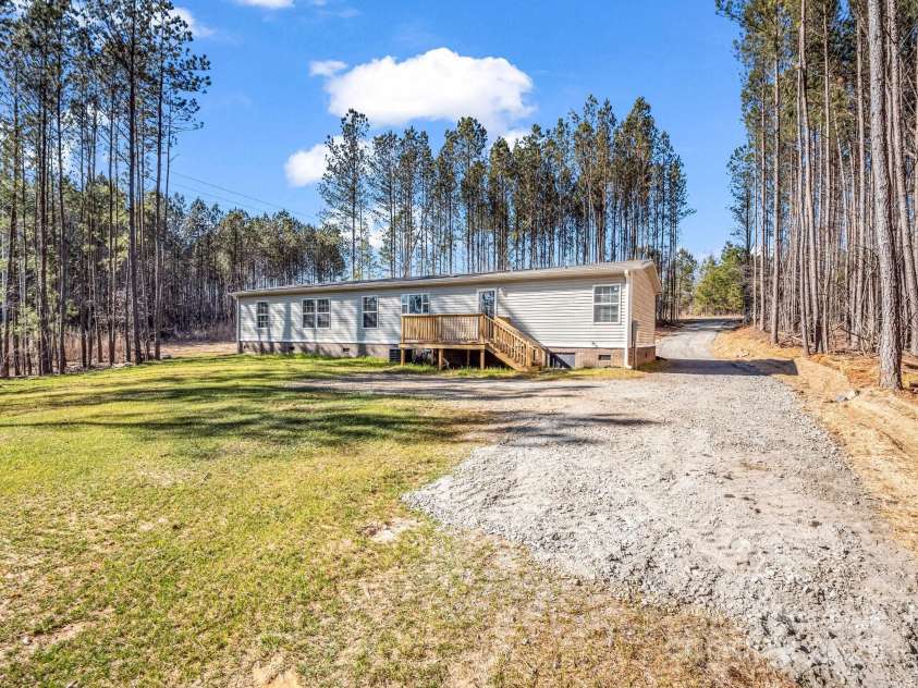 810 Tiney Road, Ellenboro, NC 28040.  MLS# CAR4229158, YatesRealty ID 14200. 
