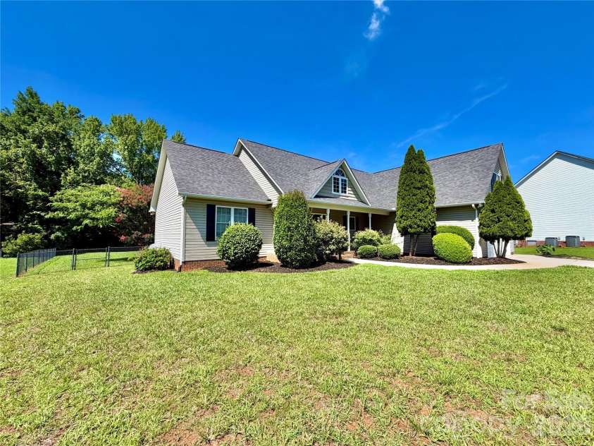 1070 Lucky Lane, Salisbury, NC 28146.  MLS# CAR4371107, YatesRealty ID 14201. 